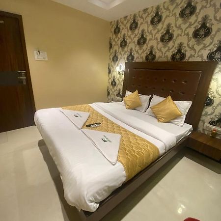 Garden Creek Residency - Near To Mumbai International Airport Hotel Ngoại thất bức ảnh