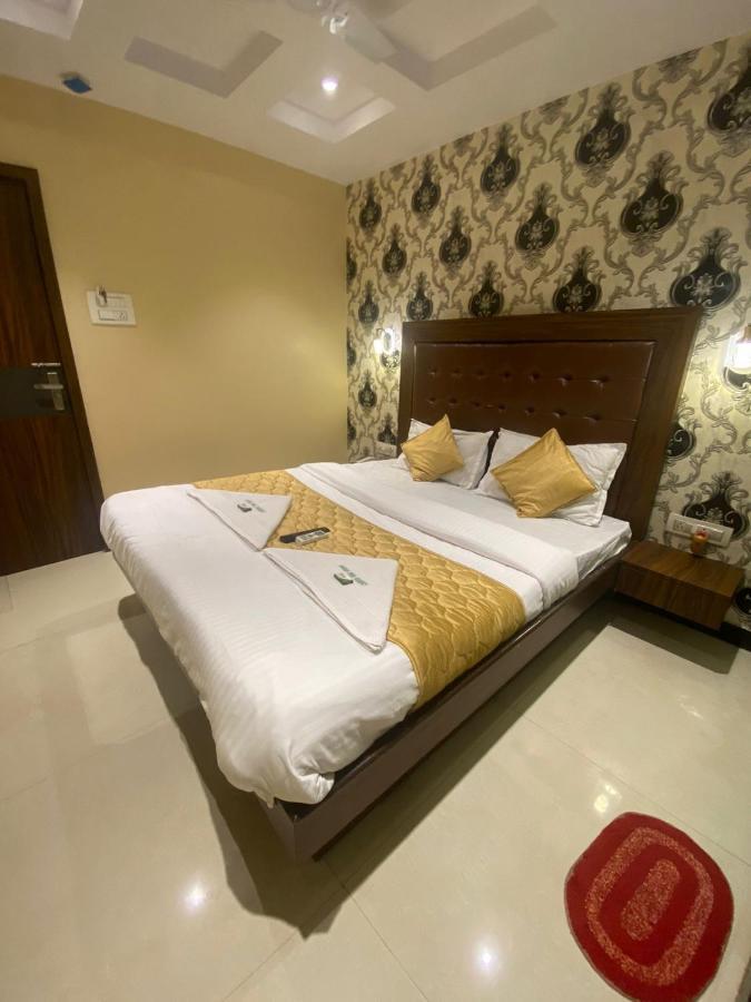 Garden Creek Residency - Near To Mumbai International Airport Hotel Ngoại thất bức ảnh