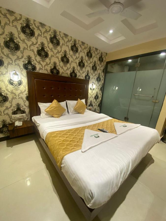 Garden Creek Residency - Near To Mumbai International Airport Hotel Ngoại thất bức ảnh