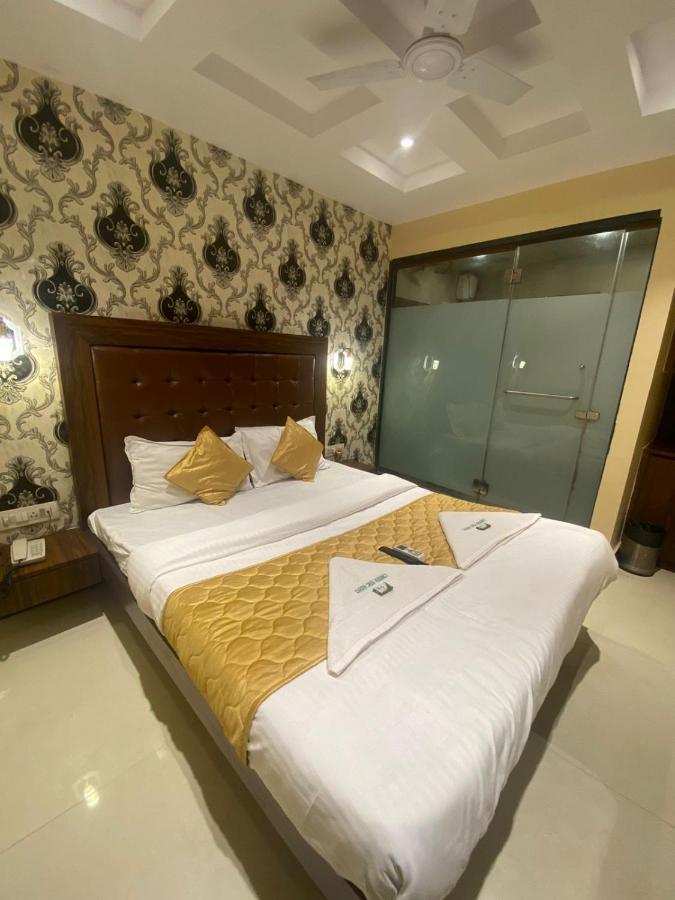 Garden Creek Residency - Near To Mumbai International Airport Hotel Ngoại thất bức ảnh